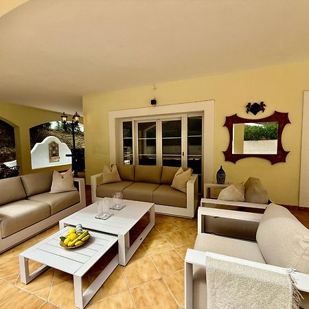 Poolvilla Patricia - Camp De Mar アンドラッチ エクステリア 写真